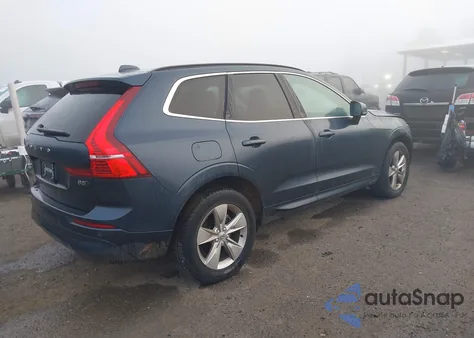 2022 Volvo Xc60 B5 Momentum z USA, uszkodzony, nr VIN YV4L12RK4N1052739